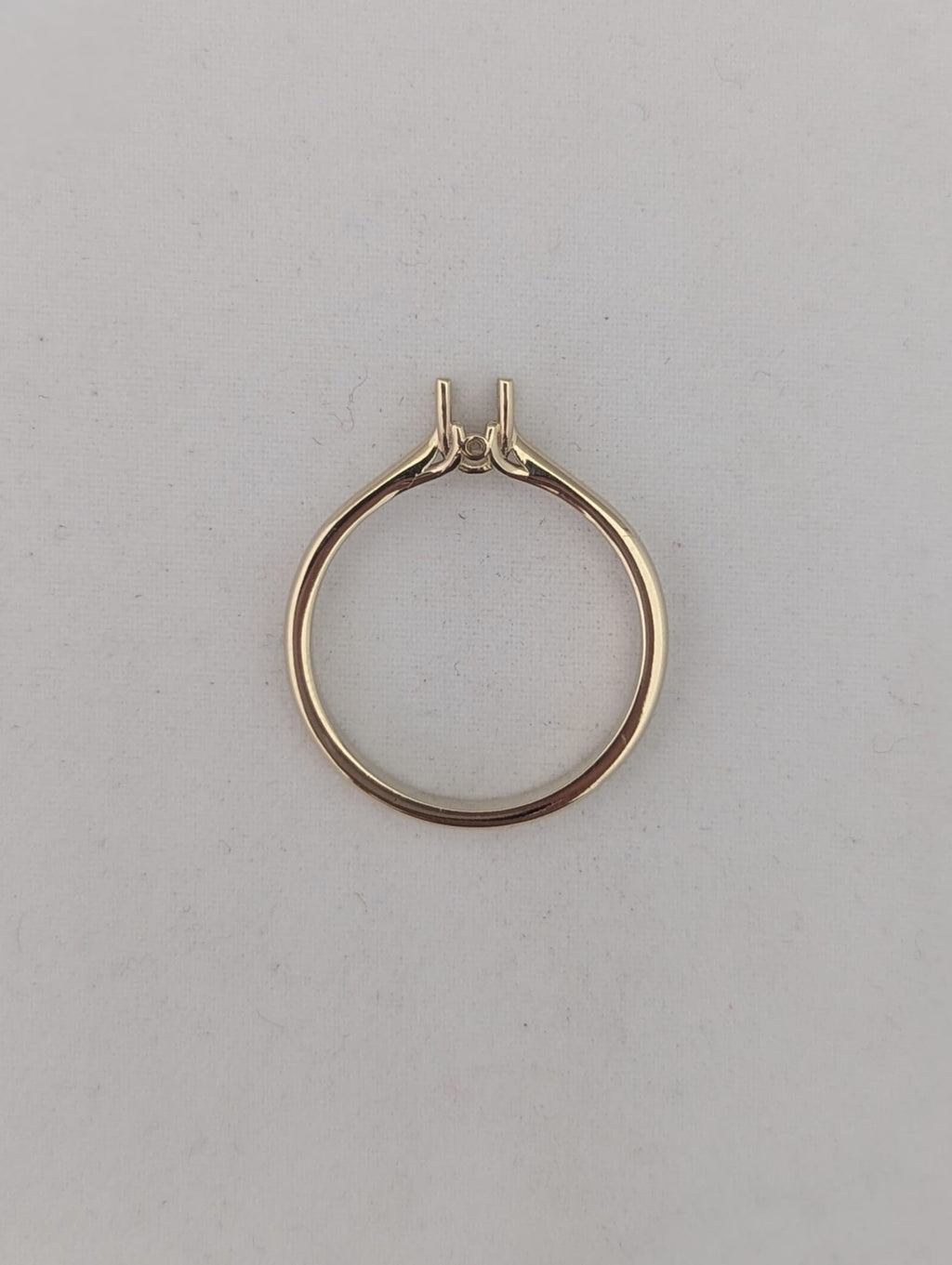 4 Prong (U) Ring Mounting 18kt White Gold (for a 0.30ct round diamond)